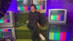 cineasta-brasileira-segue-detida-nos-eua-barbara-marques-cineasta-brasileira-detida-nos-eua-e-transferida-e-pode-receber-visitas-foto-instagram-barbaramarianamarques-tvt-news