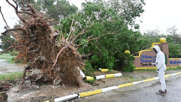 furacao-melissa-ameaca-jamaica-com-ventos-de-ate-270-km-h-tvt-news