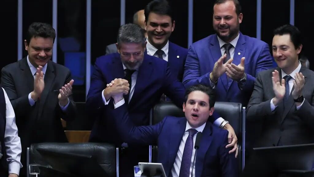camara-no-fio-da-navalha-foto-lula-marques-agencia-brasil-tvt-news