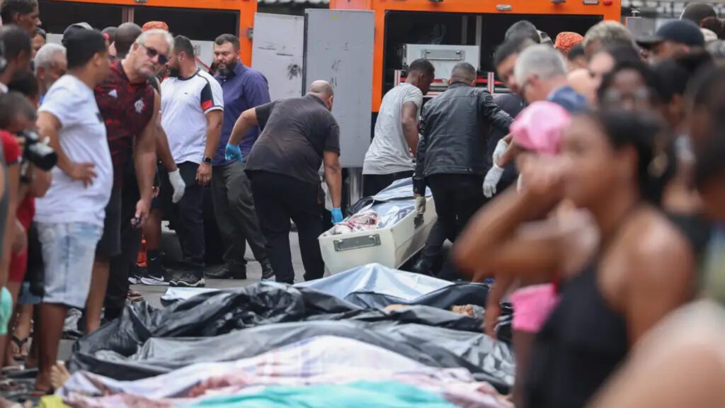 governo-reuniao-de-emergencia-descarta-glo-no-rio-familias-se-reunem-para-fazer-o-reconhecimento-dos-corpos-na-penha-foto-tomaz-silva-agencia-brasil-tvt-news