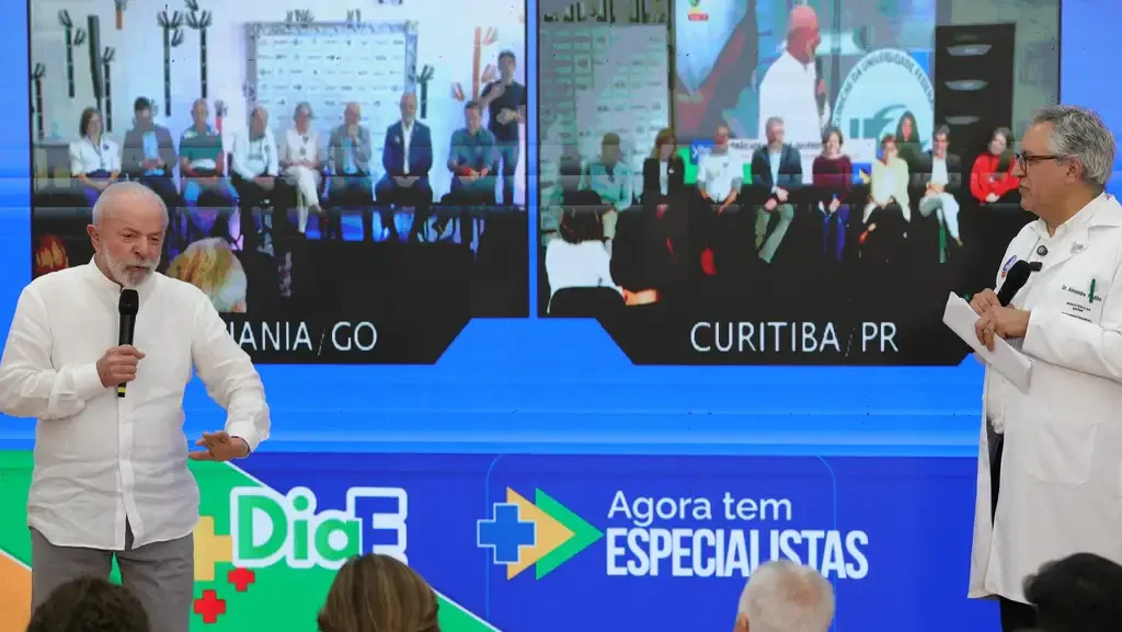 Agora Tem Especialistas é lei: R$ 2 bilhões para reduzir fila de espera no SUS 3 agora-tem-especialistas-e-lei-mp-foi-sancionada-por-lula-colocamos-mais-de-300-medicos-especialistas-para-atuar-em-varias-regioes-do-pais-atraves-de-uma-acao-direta-do-governo-federal-conta-o-ministro-da-saude-alexandre-padilha-foto-fabio-rodrigues-pozzebom-agenciabrasil-tvt-news