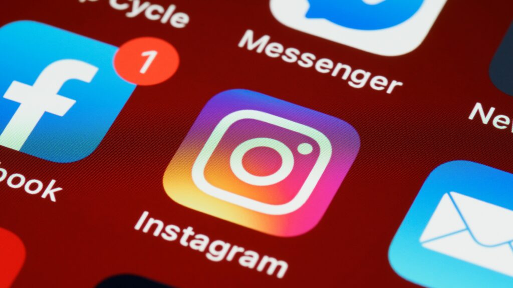 advogado-que-atua-pela-regulacao-das-redes-teve-paginas-desativadas-instagram-e-facebook-redes-sociais-da-empresa-meta-foto-brett-jordan-pexels-tvt-news