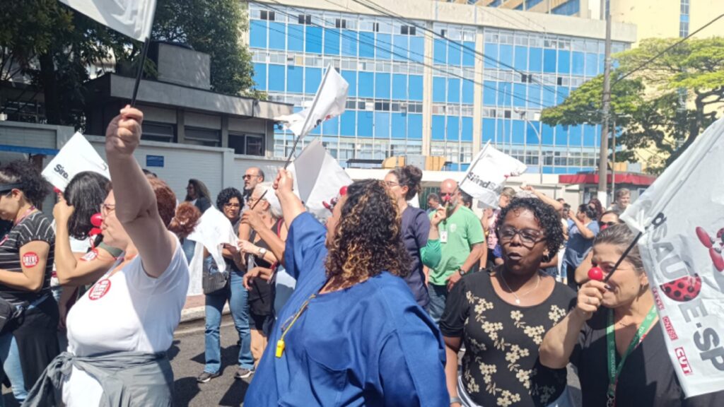 trabalhadores-saude-entram-em-greve-sp-foto-sindsaudesp