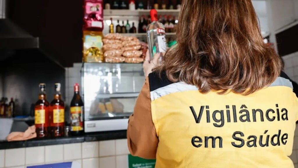 brasil-209-casos-suspeitos-intoxicacao-por-metanol-em-caso-de-identificacao-dos-sintomas-de-intoxicacao-busque-imediatamente-os-servicos-de-emergencia-medica-foto-joao-valerio-governo-do-estado-de-sao-paulo-tvt-news