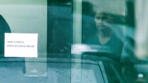 TVTNews 27 bolsonaro-prisao-tornozeleira-preso-remedios-stf-prisao-preventiva-pf-policia-federal-surto-vozes-na-tornozeleira-fuga-cela-na-pf-tvt-news