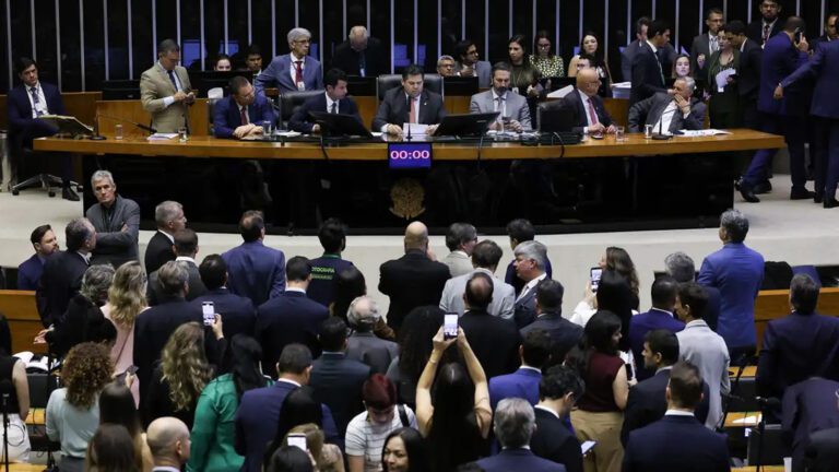 Congresso-derruba-56-vetos-ao-PL-do-licenciamento-ambiental-lula-marques-agencia-brasil-tvt-news