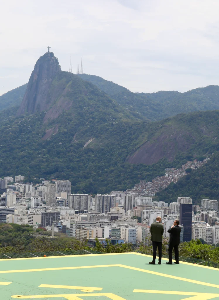 Príncipe William visita Pão de Açúcar e recebe chave da cidade do Rio 3 Príncipe William