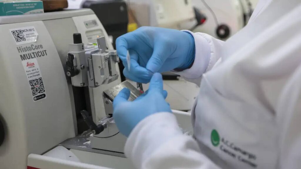 novembro-azul-cura-de-cancer-de-prostata-pode-chegar-a-ate-98-em-2023-ocorreram-17-093-obitos-em-decorrencia-do-cancer-de-prostata-foto-paulo-pinto-agenciabrasil-tvt-news