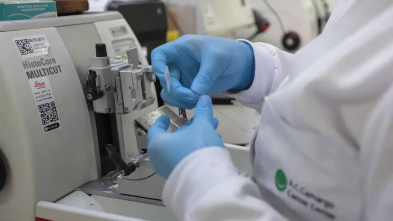 novembro-azul-cura-de-cancer-de-prostata-pode-chegar-a-ate-98-em-2023-ocorreram-17-093-obitos-em-decorrencia-do-cancer-de-prostata-foto-paulo-pinto-agenciabrasil-tvt-news