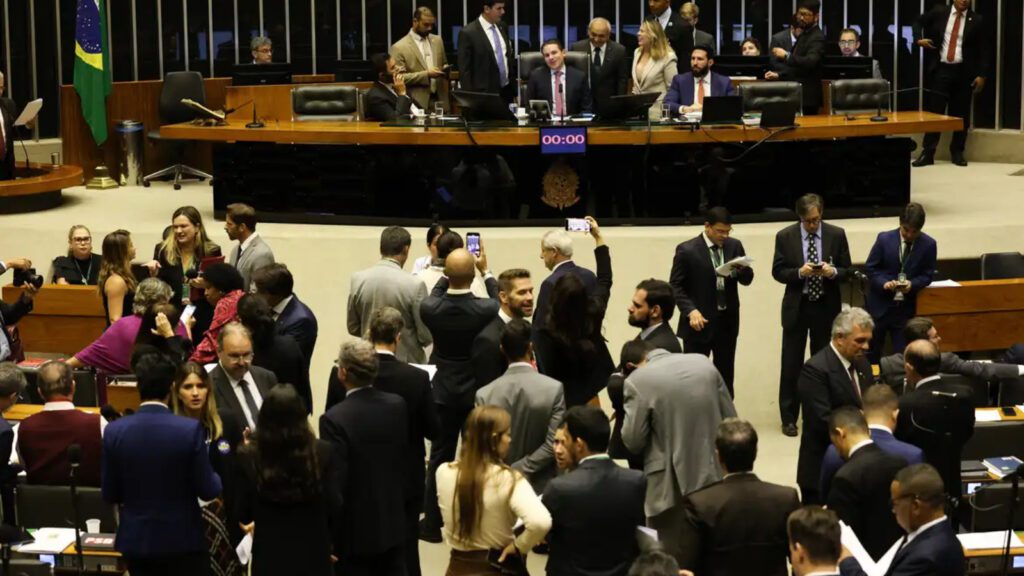 motta-adia-votacao-do-pl-antifaccao-mais-uma-vez-o-projeto-deve-ser-votado-na-proxima-terca-(18)-foto-lula-marques-agencia-brasil-tvt-news