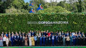 lula-cop-3-cupula-do-clima-belem-lideres-posam-para-a-foto-de-familia-durante-a-conferencia-das-nacoes-unidas-sobre-mudancas-climaticas-cop-30-foto-antonio-scorza-cop30-presidente-da-republica-luiz-inacio-lula-da-silva-durante-a-fotografia-oficial-da-cupula-do-clima-cop30-parque-da-cidade-belem-pa-tvt-news