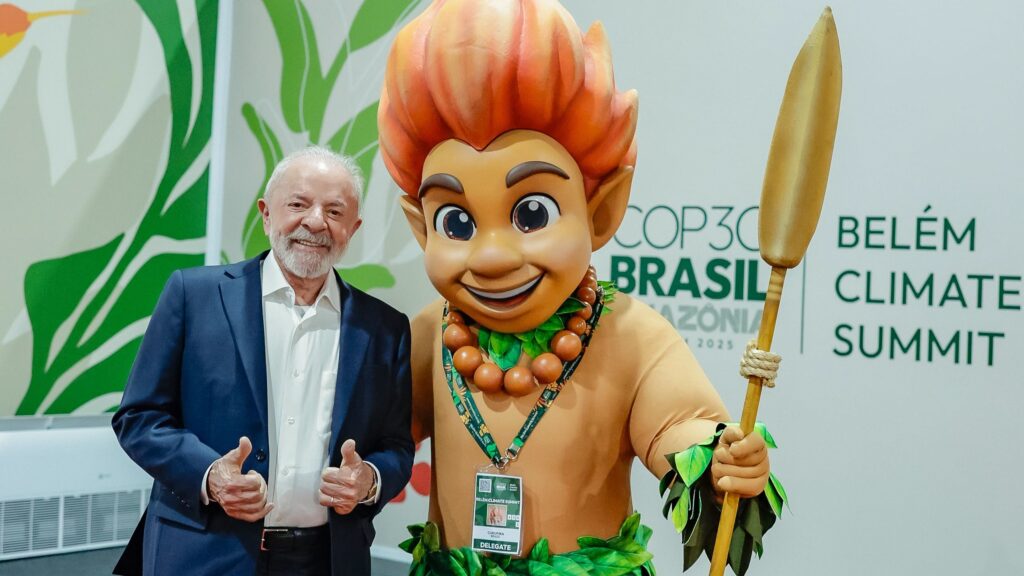 Senador Beto Faro: COP30 em Belém torna Amazônia em protagonista das soluções para o clima 3 lula-mundo-precisa-definir-o-caminho-para-acabar-com-a-dependencia-dos-combustiveis-fosseis-tvt-news