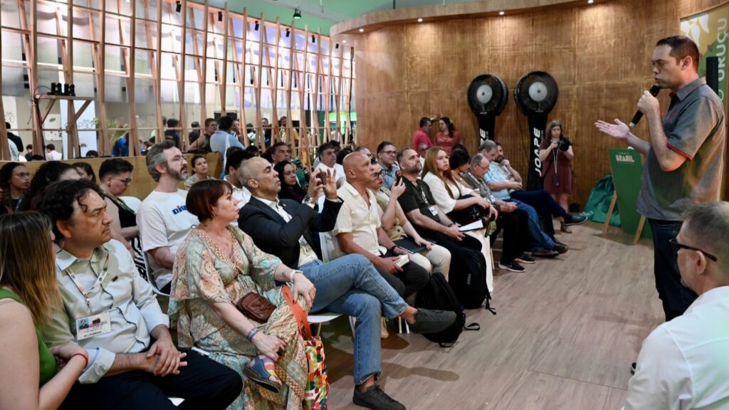 Metalúrgicos do ABC defendem transição justa com compromisso social e produtivo na COP30 2 metalurgicos-do-abc-defendem-transicao-justa-com-compromisso-social-e-produtivo-na-cop30-tvt-news