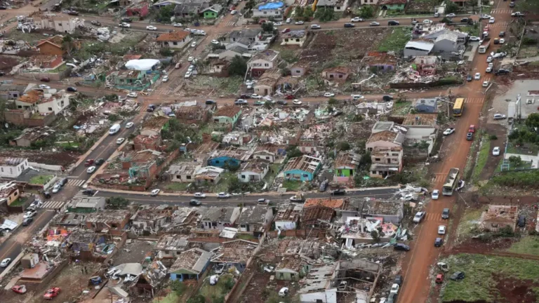 TVTNews 4 tornado-no-parana-governo-federal-envia-ajuda-e-forca-nacional-do-sus-tvt-news