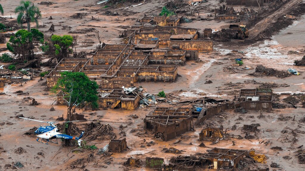 bhp-e-condenada-pelo-rompimento-de-barragem-em-mariana-por-justica-inglesa-area-afetada-pelo-rompimento-da-barragem-em-mariana-mg-foto-antonio-cruz-agencia-brasil-tvt-news