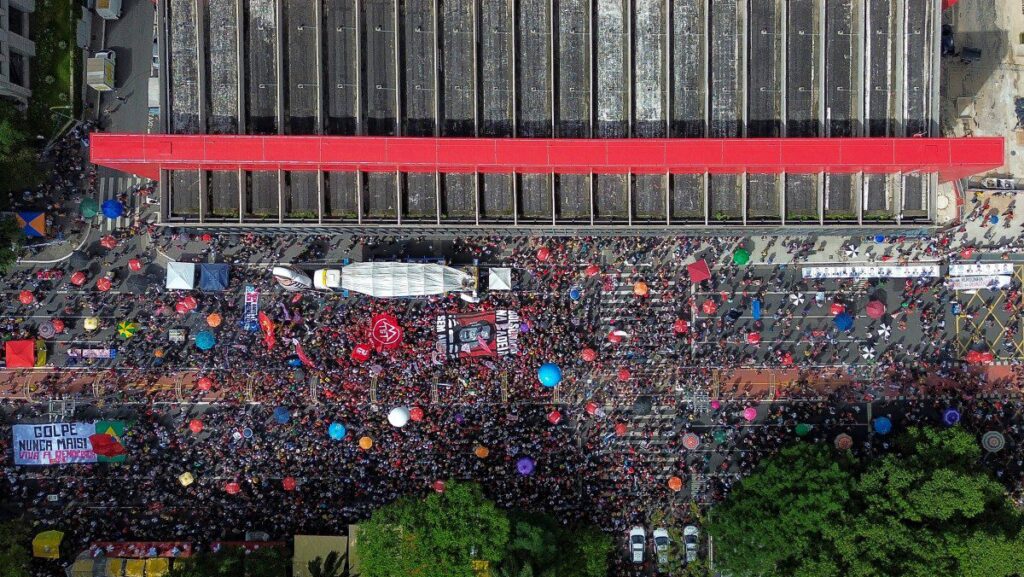 Como foram os atos da esquerda contra a Dosimetria 1 congresso-inimigo-do-povo-dia-14-todos-nas-ruas-contra-pl-da-dosimetria-atos-contra-congresso-inimigo-do-povo-e-pl-da-dosimetria-acontecem-em-todo-o-pais-contra-pl-da-dosimetria-sem-anistia-para-golpista-ato-14-de-dezembro-ato-na-paulista-ato-musical-com-chico-buarque-caetano-veloso-e-gilberto-gil-no-rio-de-janeiro-tvt-news
