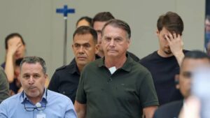 jair-bolsonaro-e-internado-para-ser-submetido-a-cirurgia-na-quinta-ao-longo-da-internacao-a-vigilancia-sera-de-24-horas-por-dia-foto-fabio-rodrigues-pozzebom-agencia-brasil-tvt-news