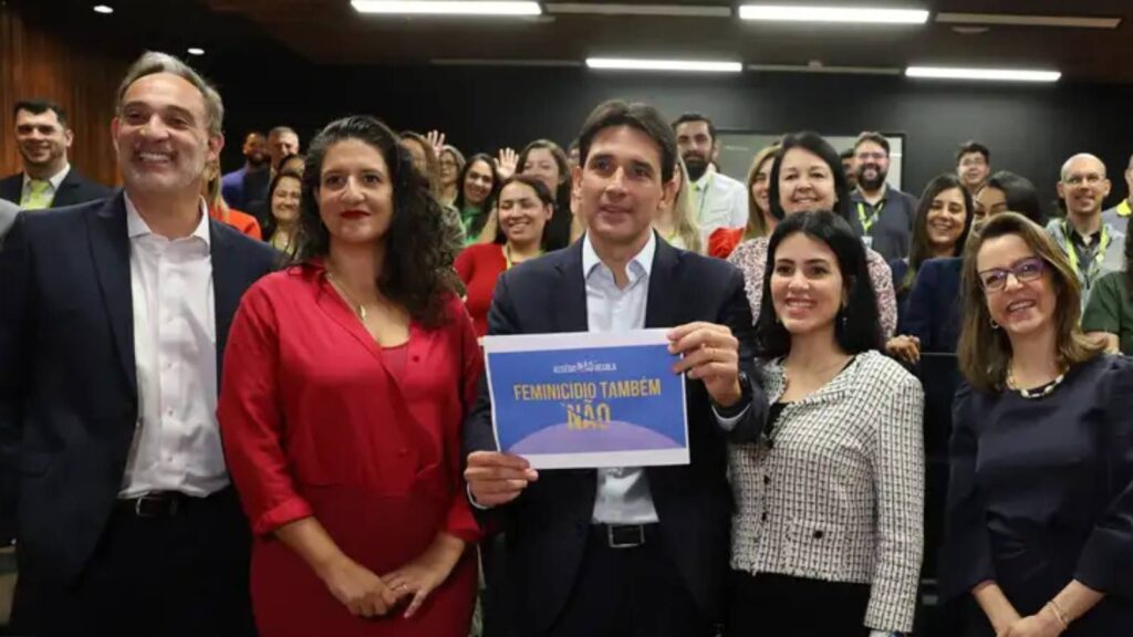 campanha-em-aeroportos-combate-violencia-contra-mulher-algumas-partidas-nao-chegam-quando-medo-ocupa-o-lugar-da-esperanca-foto-rovena-rosa-agencia-brasil-tvt-news