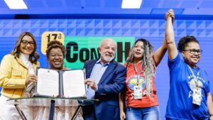 Da Redação 12 projeto-cria-politica-de-protecao-de-defensores-de-direitos-humanos-inimigos-dos-direitos-humanos-miram-grupos-tradicionalmente-vulnerabilizados-disse-lula-foto-ricardo-stuckert-pr-tvt-news