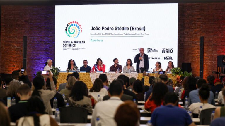Rio-sedia-1a-Cupula-Popular-do-Brics-para-debater-Sul-Global-tomaz-silva-agencia-brasil-tvt-news