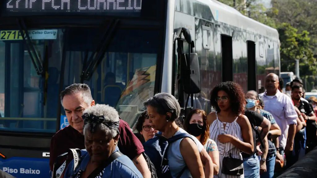 Tarifa-de-onibus-na-Grande-SP-fernando-frazao-agencia-brasil-tvt-news