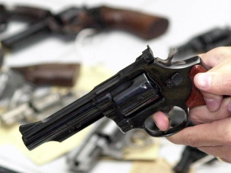 Flexibilização de uso de armas favoreceu desvio de pistolas 3
