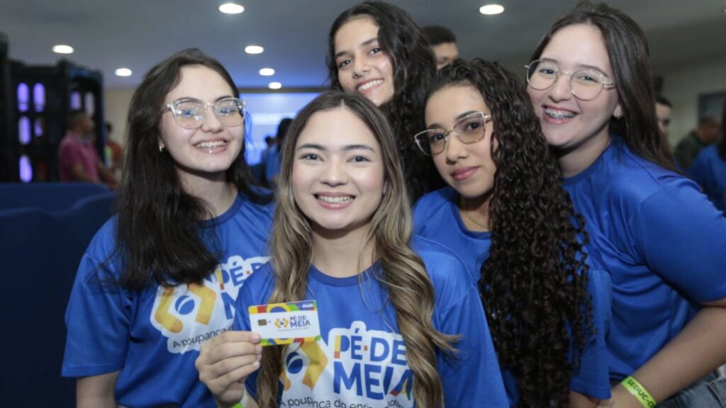 40-programas-e-acoes-que-aprimoram-a-educacao-brasileira-desde-2023-pe-de-meia-ja-beneficiou-4-milhoes-de-alunos-e-reduziu-pela-metade-a-evasao-escolar-foto-angelo-miguel-mec-tvt-news