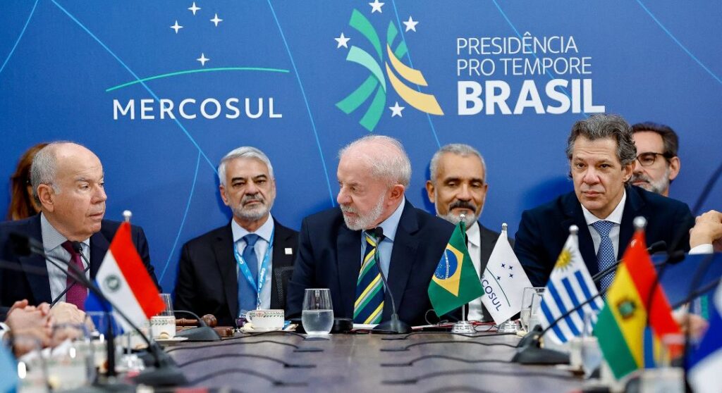 politica-externa-em-3-anos-brasil-amplia-influencia-global-lula-g20-mercosul-itamaray-relacoes-exteriores-brics-america-latina-tvt-news