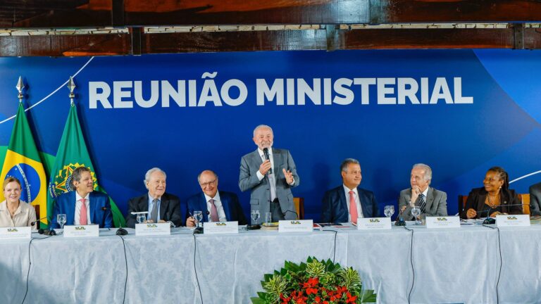 governo-lula-apresenta-resultados-historicos-em-reuniao-ministerial-tvt-news