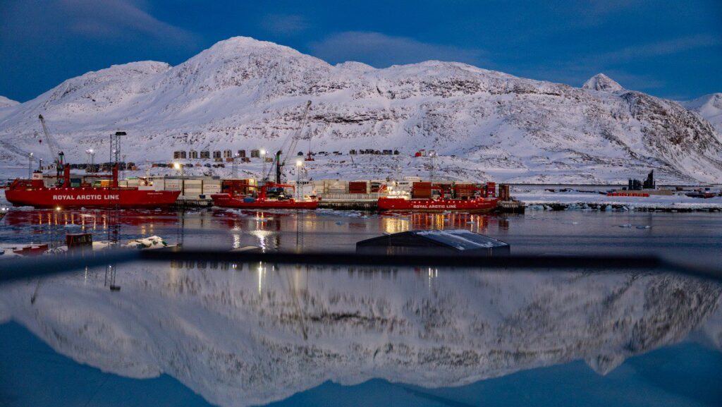 por-que-trump-quer-comprar-ou-anexar-por-via-militar-a-groenlandia-entenda-com-a-tvt-news-tvt-news