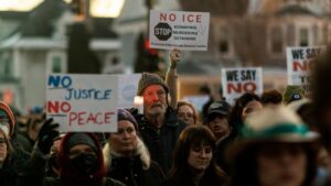 Manifestantes protestam contra Trump depois da execução em Minneapolis