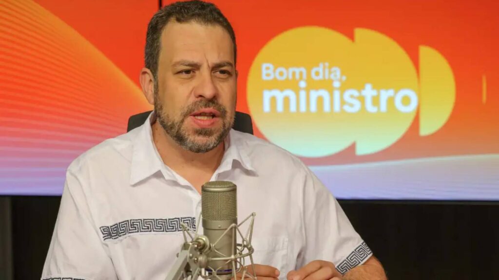 fim-da-escala-6x1-deve-aumentar-produtividade-diz-boulos-aumento-da-produtividade-com-reducao-da-jornada-e-baseada-em-dados-foto-fabio-rodrigues-pozzebom-agencia-brasil-tvt
