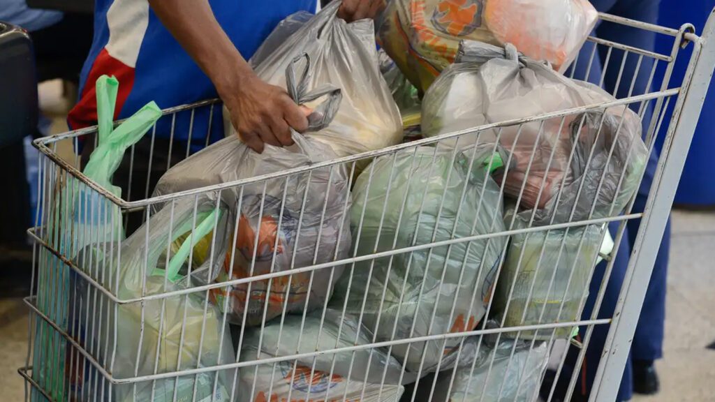 Cesta-basica-cai-em-todas-as-capitais-do-pais-no-2o-semestre-de-2025-fernando-frazao-agencia-brasil-tvt-news