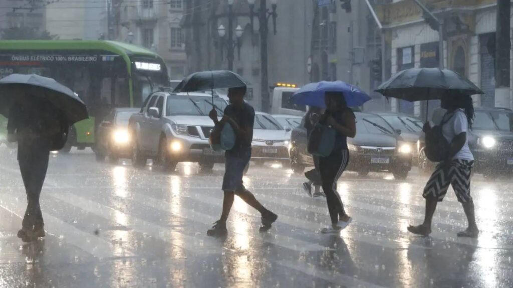 chuvas-fortes-causam-novas-enchentes-na-grande-sao-paulo-por-volta-das-16h-toda-a-capital-estava-em-estado-de-atencao-para-alagamentos-foto-paulo-pinto-agencia-brasil-tvt-news