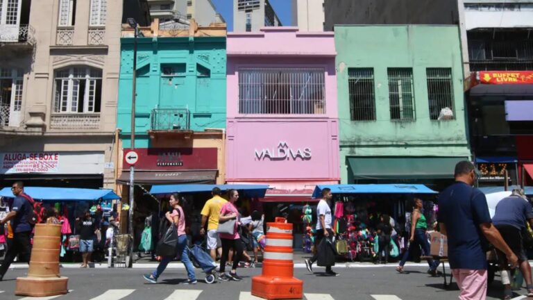 TVTNews 14 consumo-das-familias-compensa-juros-e-leva-desemprego-ao-menor-nivel-atividades-mais-dependentes-de-credito-ou-de-juros-expandiram-menos-foto-rovena-rosa-agencia-brasil-tvt-news