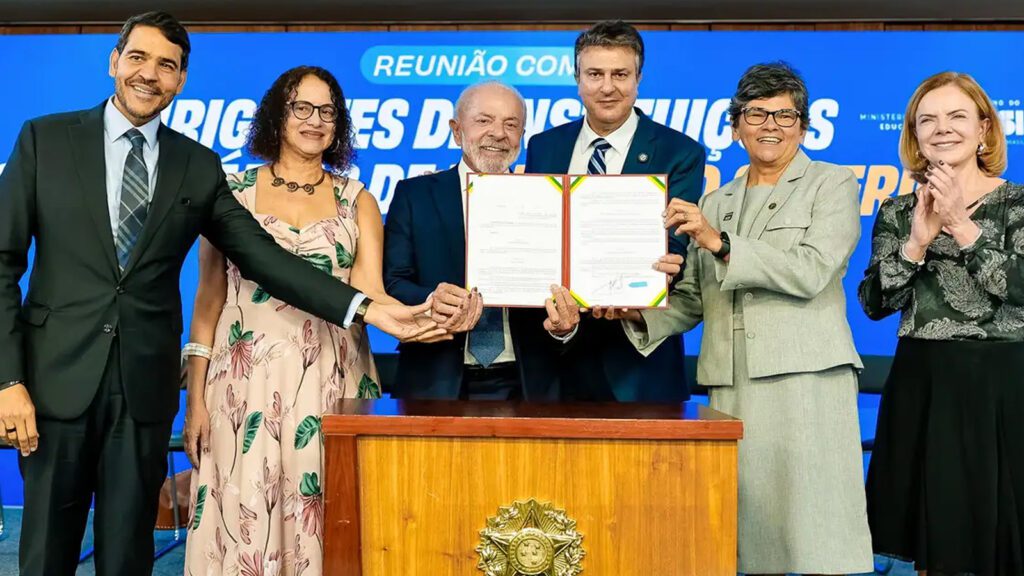 Decreto-permite-que-faculdades-comunitarias-recebam-recursos-publicos-ricardo-stuckert-pr-tvt-news