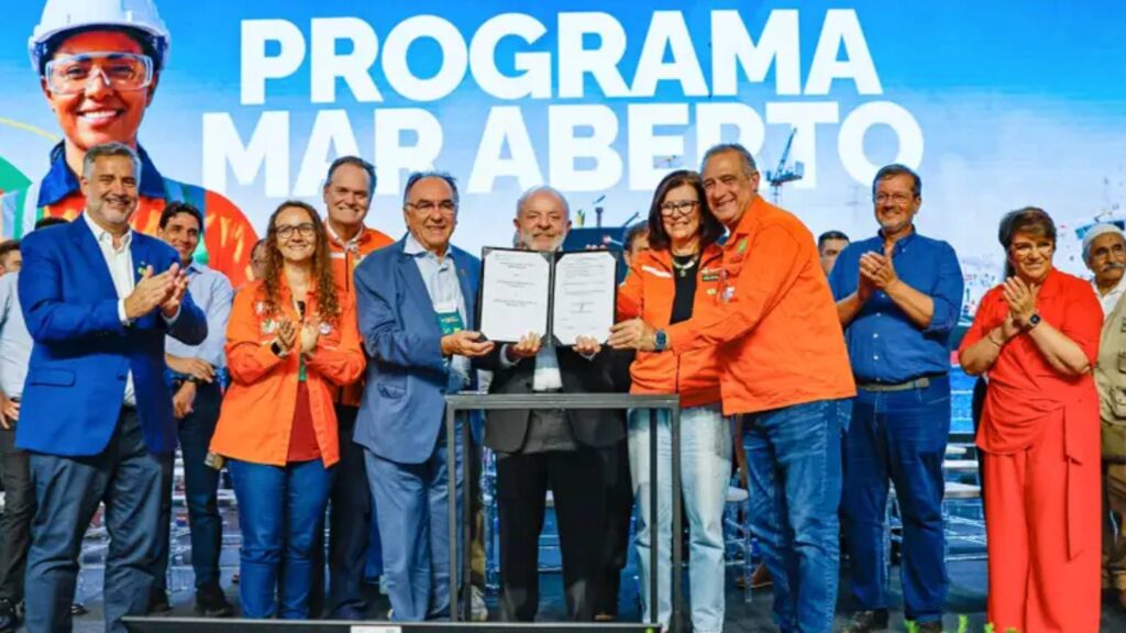 navios-gaseiros-fortalecem-soberania-energetica-e-impulsionam-empregos-petrobras-preve-r-2-8-bilhoes-em-investimentos-e-geracao-de-mais-de-9-mil-empregos-foto-ricardo-stuckert-pr-tvt-news