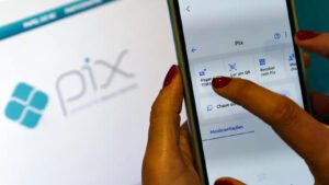 Receita-Federal-volta-a-negar-taxacao-do-Pix-e-alerta-para-golpes-bruno-peres-agencia-brasil-tvt-news