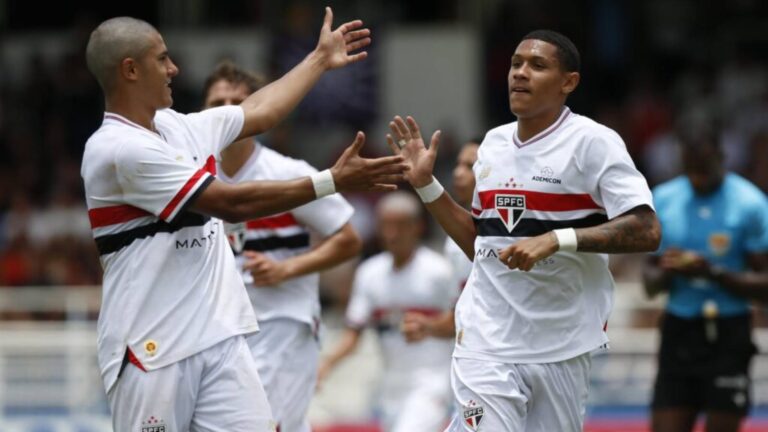 sao-paulo-e-santos-estreiam-com-vitoria-na-copinha-com-gol-olimpico-tete-marcou-o-primeiro-do-tricolor-foto-miguel-schincariol-sao-paulo-fc-tvt-news