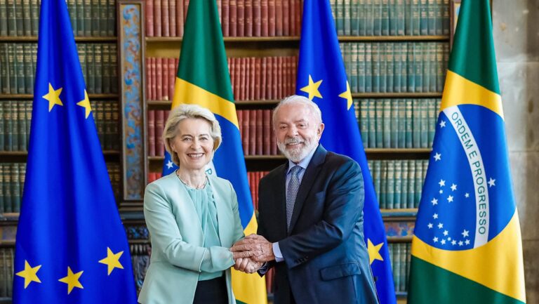 acordo-mercosul-ue-lula-celebra-o-multilateralismo-e-von-der-leyen-a-abertura-tvt-news