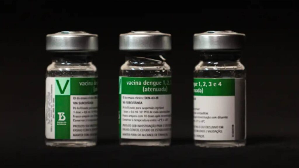 vacina-do-butantan-contra-dengue-comeca-a-ser-aplicada-este-mes-imunizante-mostrou-quase-75-de-eficacia-geral-e-cerca-de-90-de-eficacia-contra-a-dengue-grave-foto-instituto-butantan-divulgacao