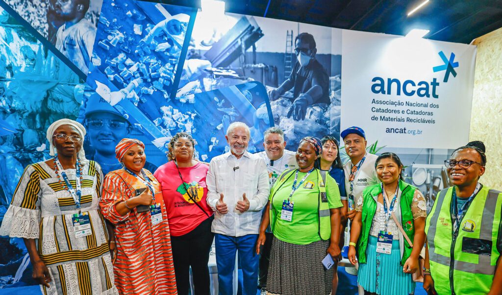 trabalhadores-informais-do-mundo-se-reunem-em-sao-paulo-crescimento-da-informalidade-no-mundo-do-trabalho-tvt-news