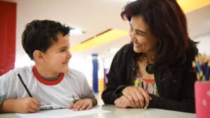 Da Redação 14 professores-do-magisterio-ganham-novo-piso-salarial-de-r-5-1-mil-atualizacao-representa-um-aumento-de-5-4-em-relacao-ao-valor-vigente-em-2025-que-era-de-r-4-867-77-foto-divulgacao-mec-tvt-news