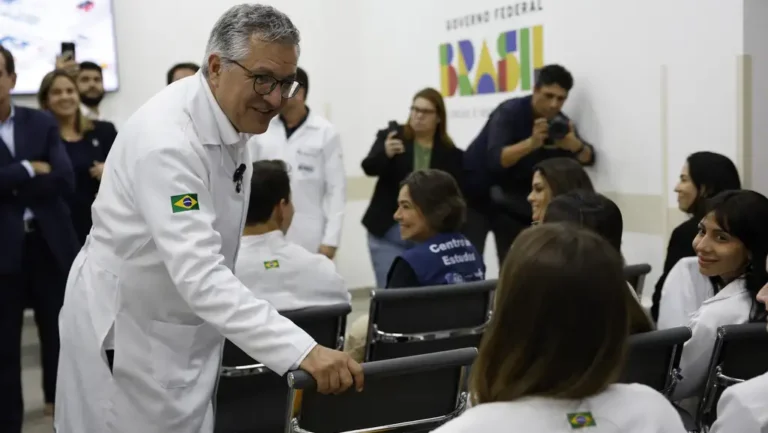 ministerio-da-saude-amplia-em-92-numero-de-bolsas-para-formar-especialistas-tvt-news