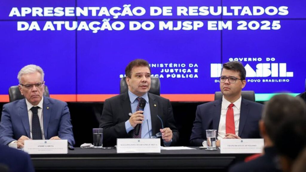 pf-e-prf-retiraram-r-9-5-bi-do-crime-organizado-e-apreenderam-1-44-mil-toneladas-de-maconha-em-2025-precisamos-ir-alem-das-operacoes-e-apreensoes-diz-ministro-foto-tom-costa-mjsp-tvt-news
