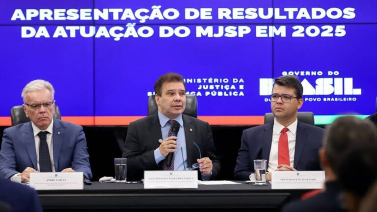 pf-e-prf-retiraram-r-9-5-bi-do-crime-organizado-e-apreenderam-1-44-mil-toneladas-de-maconha-em-2025-precisamos-ir-alem-das-operacoes-e-apreensoes-diz-ministro-foto-tom-costa-mjsp-tvt-news
