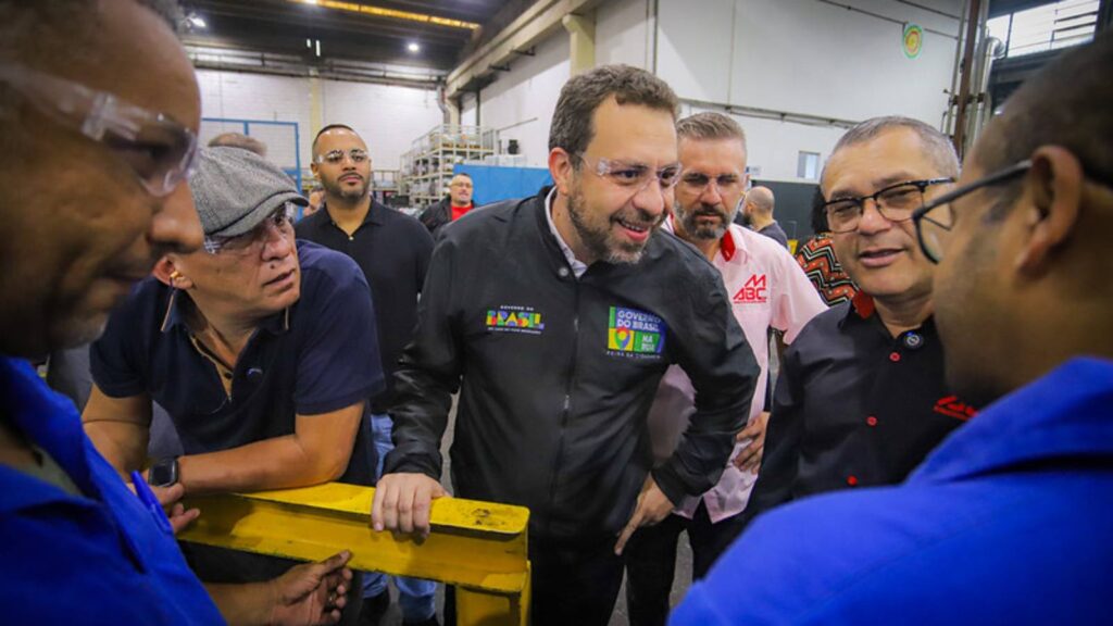 guilherme-boulos-visita-trabalhadores-da-delga-em-diadema-saio-daqui-com-ainda-mais-energia-para-a-luta-dos-trabalhadores-disse-boulos-foto-adonis-guerra-smabc-tvt-news