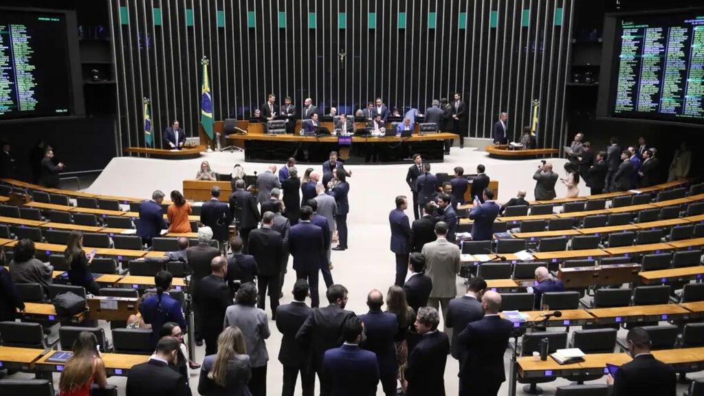 Camara-aprova-PL-antifaccao-e-endurece-penas-para-crime-organizado-kayo-magalhaes-camara-dos-deputados-tvt-news