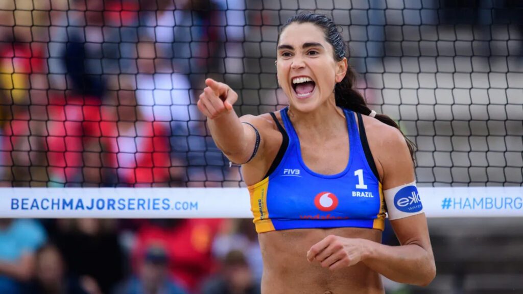 Carol-Solberg-e-suspensa-pela-FIVB-apos-comemorar-prisao-de-Bolsonaro-divulgacao-cbv-tvt-news