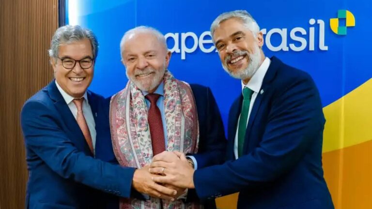 TVTNews 7 stf-formaliza-acao-penal-contra-eduardo-bolsonaro-por-coacao-dos-eua-eduardo-articulou-sancoes-a-autoridades-brasileiras-foto-reproducao-tvt-news